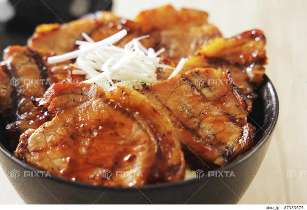 香ばしくジューシーな「帯広豚丼」のイメージ