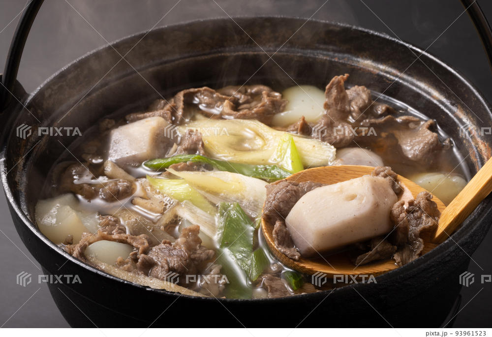 秋の定番郷土鍋「いも煮」のイメージ