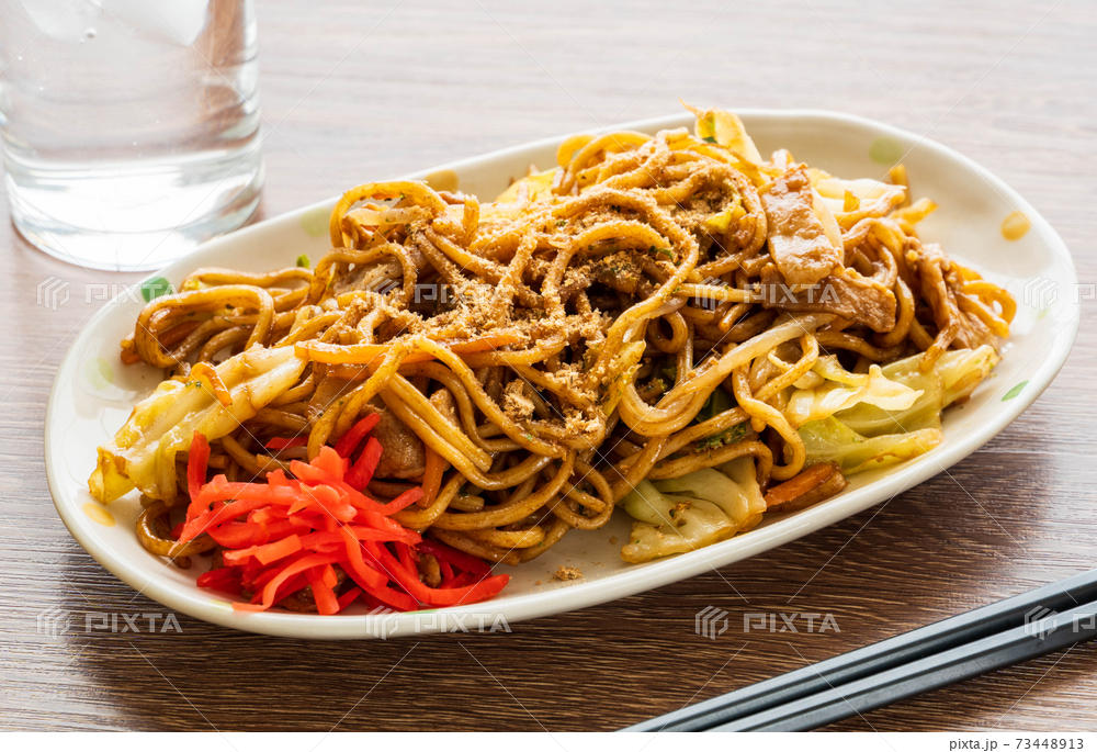 強いコシと香ばしいラード香がやみつきの「富士宮やきそば」のイメージ